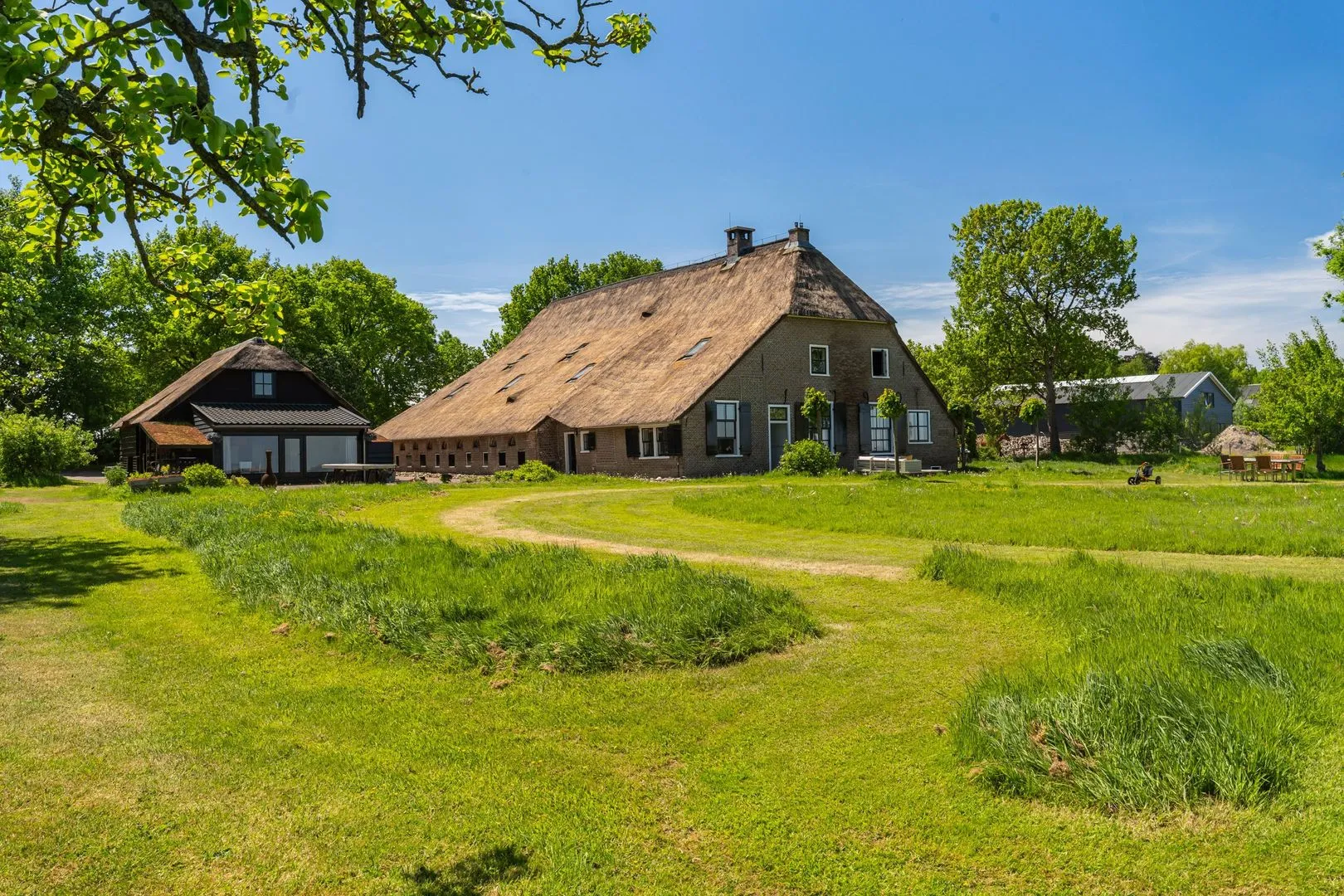 Grote Boerderij in Sint Jansklooster